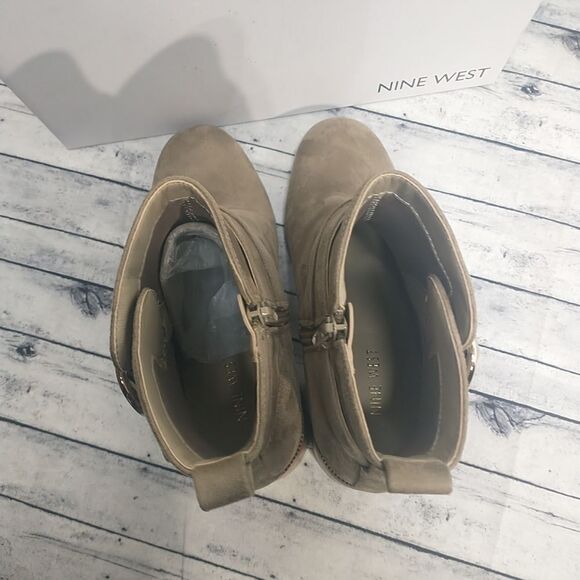 Nine West SZ 10M Nevermind 2 Women's Ankle Boots . Condition is New with box. - Picture 7 of 13